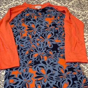 LulaRoe Randy tee
